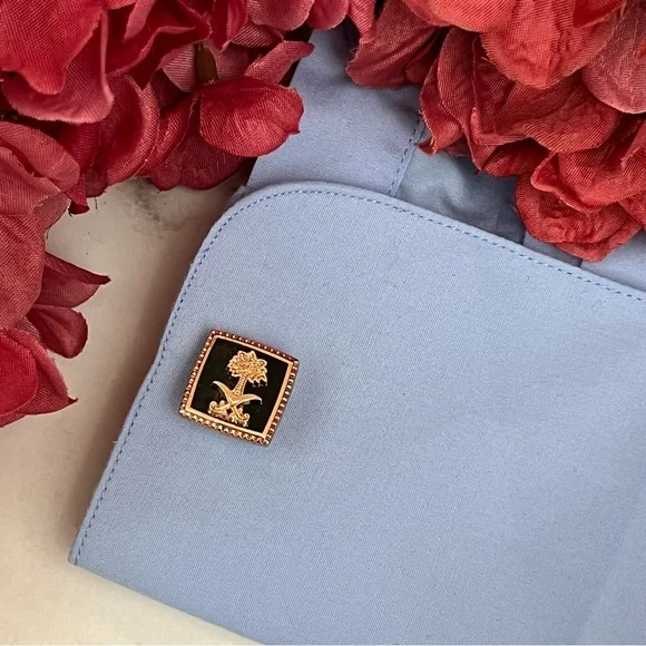 Elegant Rose Gold Palm Tree with Crossed Golf Clubs Cufflinks - Picture 13 of 16